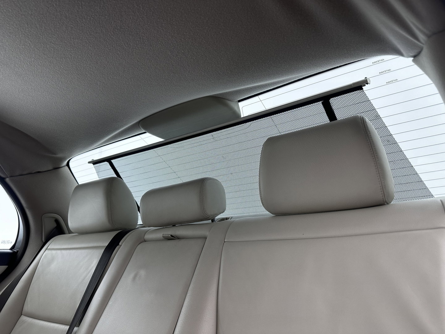 Jaguar XJ 3.5 V8 Executive [ Right-Hand-Drive ] Aut. *LEATHER | BI-XENON | ECC | WOODEN-INLAY | HEATED-COMFORTSEATS | MEMORY-PACK | JAGUAR-AUDIO | PDC | CRUISE | 18"ALU*