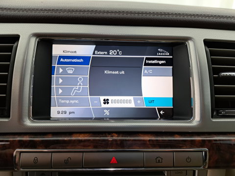 Jaguar XF 2.7D V6 Premium Luxury (⚠️#DISTRIBUTION OFF TIME NO STARTING #) Aut. *LEATHER | NAVI-FULLMAP | KEYLESS | BI-XENON | CAMERA | SHIFT-PADDLES | ENTERTAINMENT-PACK | ECC | PDC | CRUISE | COMFORT-SEATS | PRIVACY-GLASS |  19''ALU*