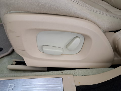 Jaguar XF 2.7D V6 Premium Luxury (⚠️#DISTRIBUTION OFF TIME NO STARTING #) Aut. *LEATHER | NAVI-FULLMAP | KEYLESS | BI-XENON | CAMERA | SHIFT-PADDLES | ENTERTAINMENT-PACK | ECC | PDC | CRUISE | COMFORT-SEATS | PRIVACY-GLASS |  19''ALU*
