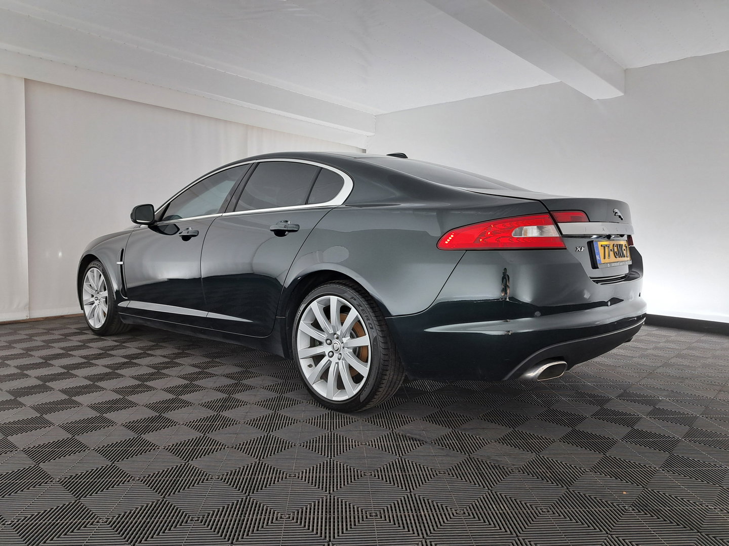 Jaguar XF 2.7D V6 Premium Luxury (⚠️#DISTRIBUTION OFF TIME NO STARTING #) Aut. *LEATHER | NAVI-FULLMAP | KEYLESS | BI-XENON | CAMERA | SHIFT-PADDLES | ENTERTAINMENT-PACK | ECC | PDC | CRUISE | COMFORT-SEATS | PRIVACY-GLASS |  19''ALU*