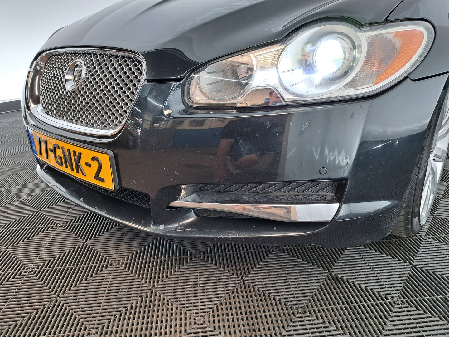 Jaguar XF 2.7D V6 Premium Luxury (⚠️#DISTRIBUTION OFF TIME NO STARTING #) Aut. *LEATHER | NAVI-FULLMAP | KEYLESS | BI-XENON | CAMERA | SHIFT-PADDLES | ENTERTAINMENT-PACK | ECC | PDC | CRUISE | COMFORT-SEATS | PRIVACY-GLASS |  19''ALU*