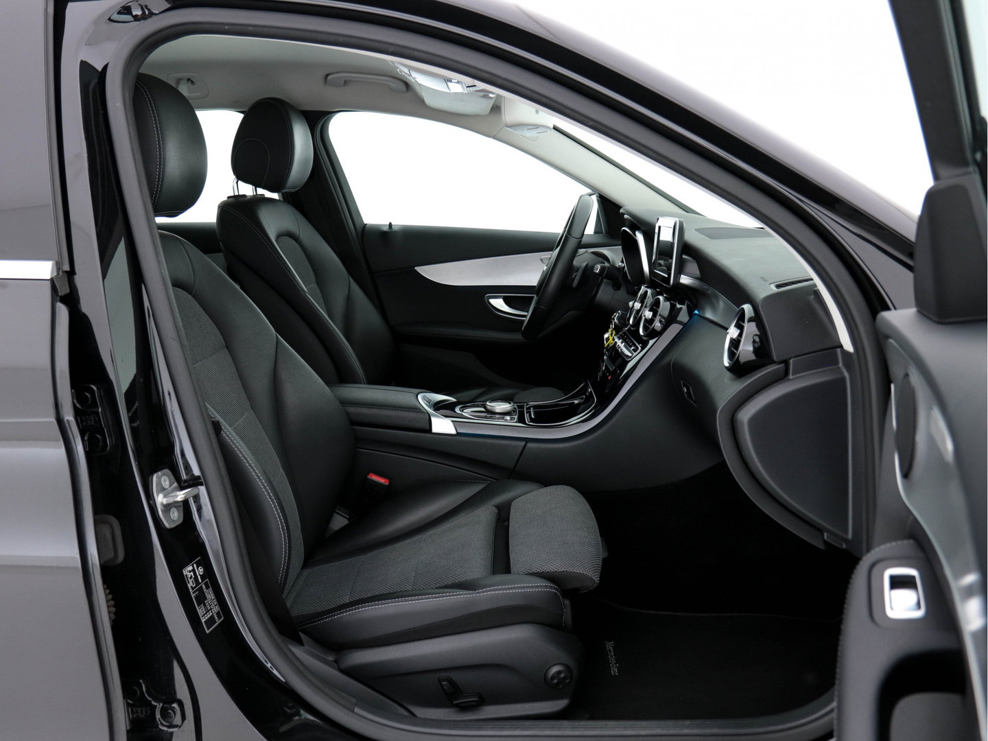 Mercedes-Benz C-Klasse Estate (⚠️) 350 e Avantgarde (INCL-BTW ) Aut *NAVI-FULLMAP | FULL-LED | LEATHER-FABRIC | CAMERA | AIRMATIC | ECC | PDC | CRUISE | HEATED-SPORTSEATS | SHIFT-PADDLES |  17"ALU*