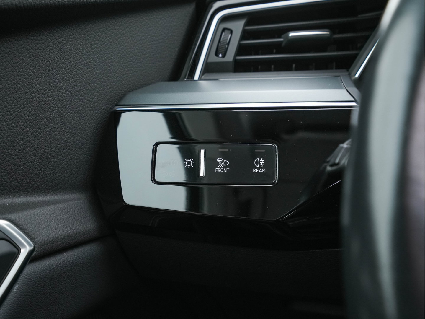 Audi e-tron Sportback 55 Quattro 95 kWh ( 3-Fase-11kW) ) [ SOH-100% ] Aut. *HEATPUMP | PANO | LEATHER |  ADAPTVE-CRUISE | DIGI-COCKPIT | FULL-LED | MEMORY-PACK | KEYLESS | NAVI-FULLMAP | AUDI-SOUND | COMFORT-SEATS | 20''ALU*
