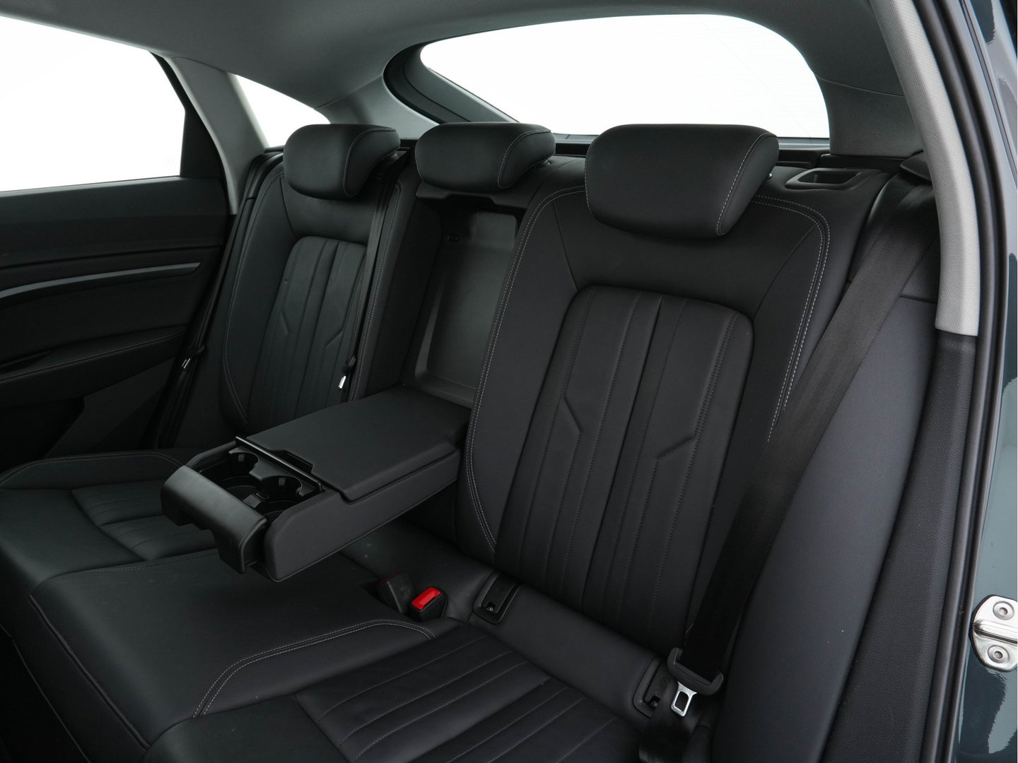 Audi e-tron Sportback 55 Quattro 95 kWh ( 3-Fase-11kW) ) [ SOH-100% ] Aut. *HEATPUMP | PANO | LEATHER |  ADAPTVE-CRUISE | DIGI-COCKPIT | FULL-LED | MEMORY-PACK | KEYLESS | NAVI-FULLMAP | AUDI-SOUND | COMFORT-SEATS | 20''ALU*