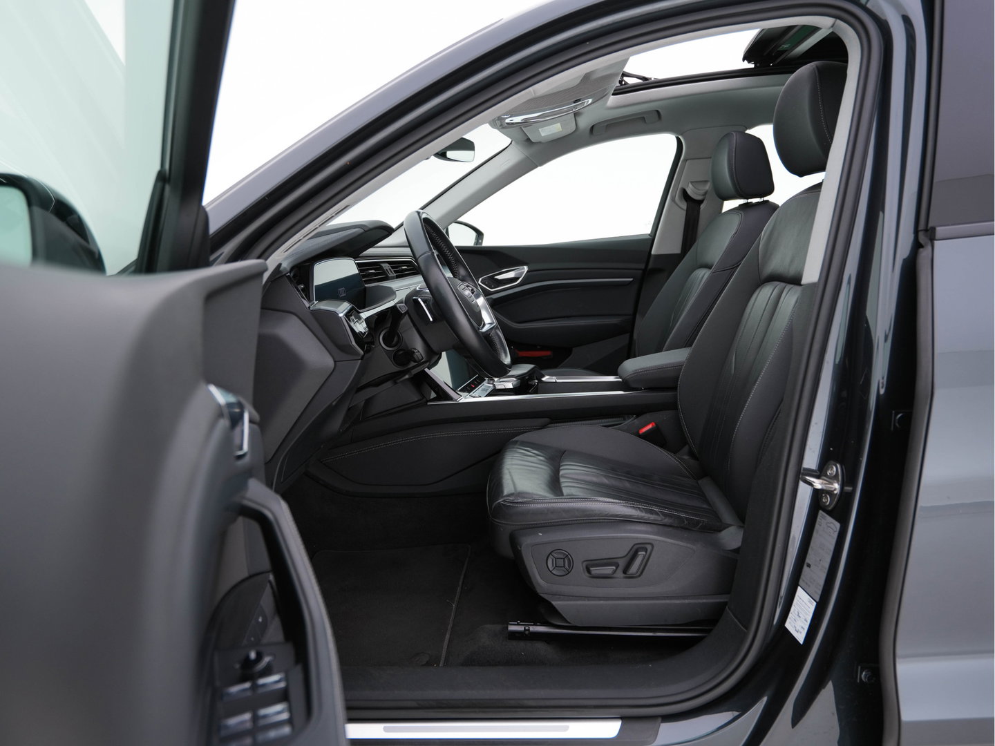 Audi e-tron Sportback 55 Quattro 95 kWh ( 3-Fase-11kW) ) [ SOH-100% ] Aut. *HEATPUMP | PANO | LEATHER |  ADAPTVE-CRUISE | DIGI-COCKPIT | FULL-LED | MEMORY-PACK | KEYLESS | NAVI-FULLMAP | AUDI-SOUND | COMFORT-SEATS | 20''ALU*