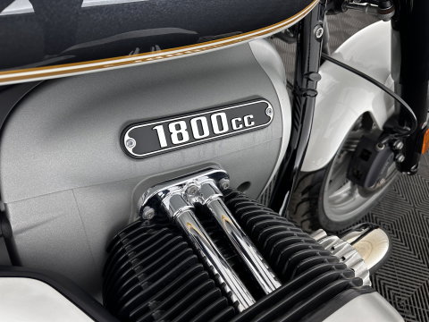 BMW R 18 Classic Option-719 (INCL-BTW) *REVERSE GEAR | CRUISE | LEATHER | LED-LIGHTS | ABS | ESP | AIRSCARF | SIDE-CASES | HANDLE-HEATING*
