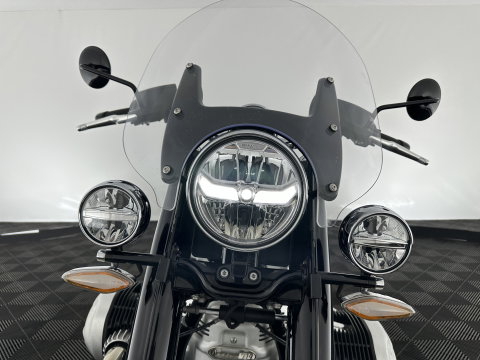 BMW R 18 Classic Option-719 (INCL-BTW) *REVERSE GEAR | CRUISE | LEATHER | LED-LIGHTS | ABS | ESP | AIRSCARF | SIDE-CASES | HANDLE-HEATING*
