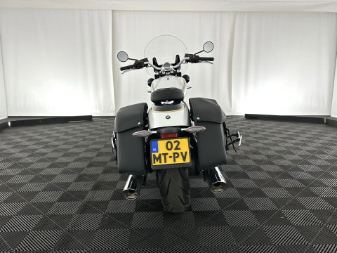 BMW R 18 Classic Option-719 (INCL-BTW) *REVERSE GEAR | CRUISE | LEATHER | LED-LIGHTS | ABS | ESP | AIRSCARF | SIDE-CASES | HANDLE-HEATING*