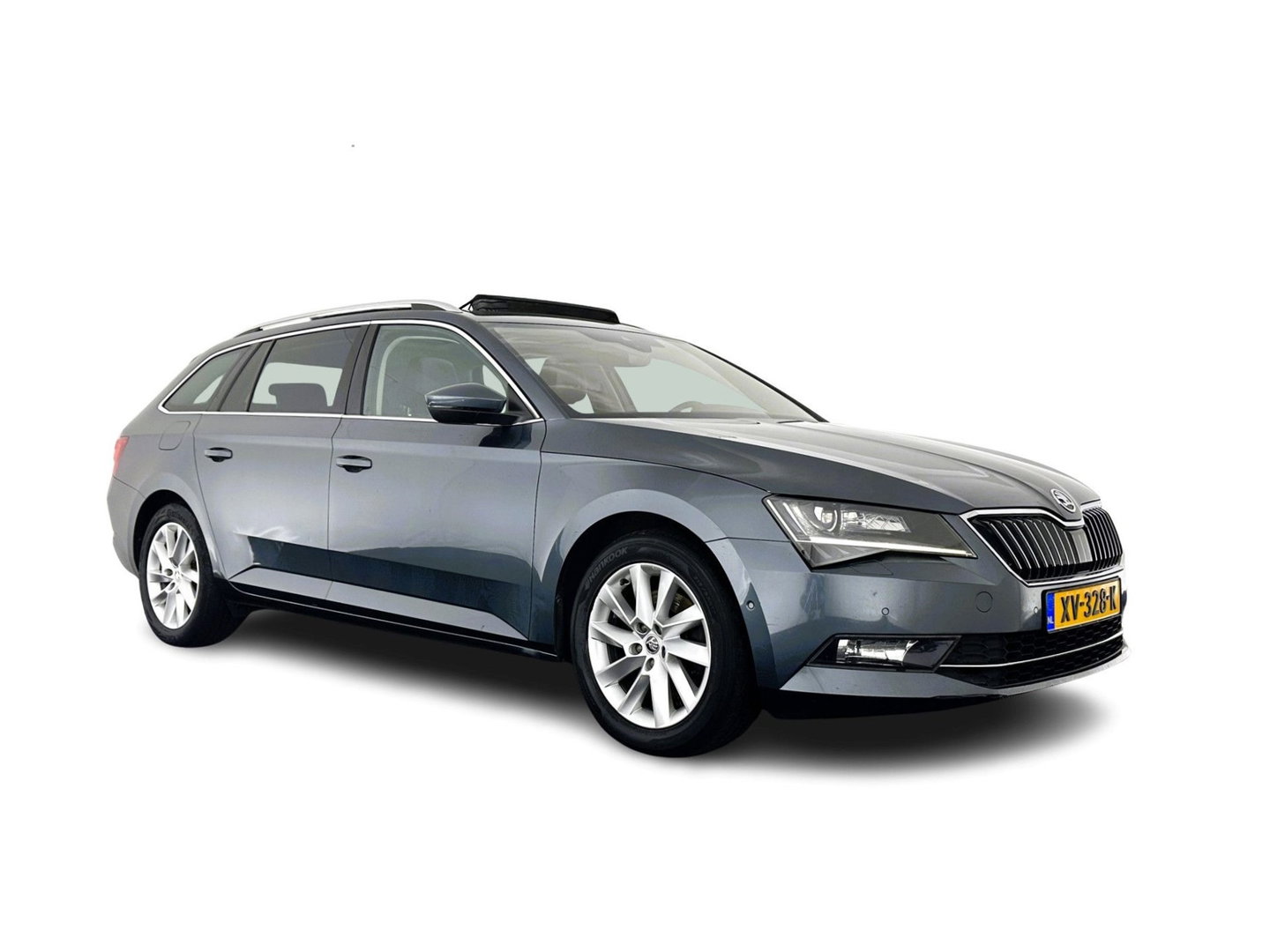 Škoda Superb Combi 1.6 TDI Clever Edition [⚠️] (INCL-BTW) Aut. *PANO | FULL-LEATHER | BI-XENON | CAMERA | MEMORY-PACK | KEYLESS | DAB+ | NAVI-FULLMAP | ECC | PDC | CRUISE | TOWBAR | SPORT-SEATS | 17''ALU*