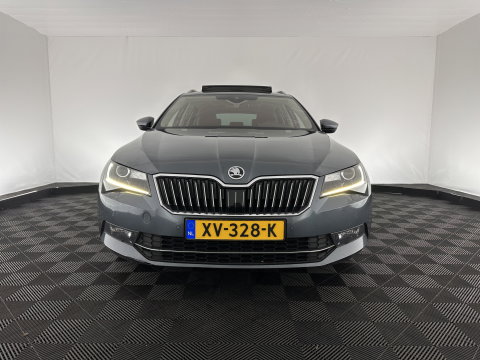 Škoda Superb Combi 1.6 TDI Clever Edition [⚠️] (INCL-BTW) Aut. *PANO | FULL-LEATHER | BI-XENON | CAMERA | MEMORY-PACK | KEYLESS | DAB+ | NAVI-FULLMAP | ECC | PDC | CRUISE | TOWBAR | SPORT-SEATS | 17''ALU*