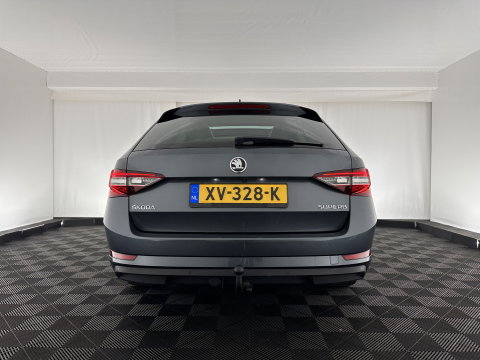 Škoda Superb Combi 1.6 TDI Clever Edition [⚠️] (INCL-BTW) Aut. *PANO | FULL-LEATHER | BI-XENON | CAMERA | MEMORY-PACK | KEYLESS | DAB+ | NAVI-FULLMAP | ECC | PDC | CRUISE | TOWBAR | SPORT-SEATS | 17''ALU*