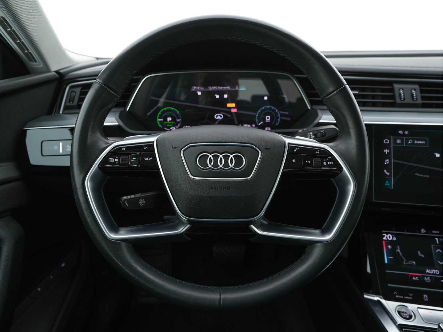 Audi e-tron Sportback 55 Quattro Business edition 95 kWh [ 3-Fase-11kW ] {SOH-100%} (INCL-BTW) *DIGI-COCKPIT | FULL-LED | MEMORY-PACK | DAB | KEYLESS | NAVI-FULLMAP | SHIFTPADDLES | AUDI-SOUND | COMFORTSEATS | 20''ALU*