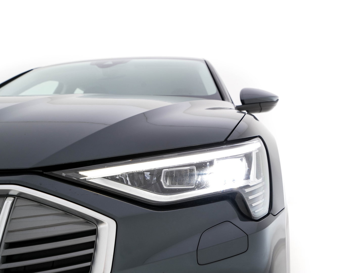 Audi e-tron Sportback 55 Quattro Business edition 95 kWh [ 3-Fase-11kW ] {SOH-100%} (INCL-BTW) *DIGI-COCKPIT | FULL-LED | MEMORY-PACK | DAB | KEYLESS | NAVI-FULLMAP | SHIFTPADDLES | AUDI-SOUND | COMFORTSEATS | 20''ALU*