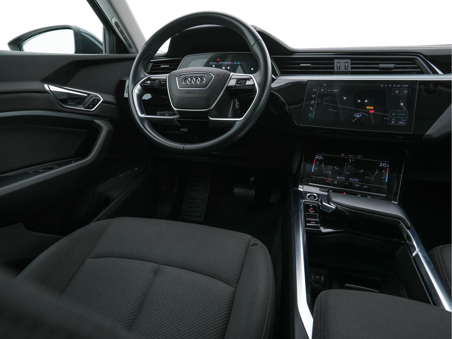 Audi e-tron Sportback 55 Quattro Business edition 95 kWh [ 3-Fase-11kW ] {SOH-100%} (INCL-BTW) *DIGI-COCKPIT | FULL-LED | MEMORY-PACK | DAB | KEYLESS | NAVI-FULLMAP | SHIFTPADDLES | AUDI-SOUND | COMFORTSEATS | 20''ALU*