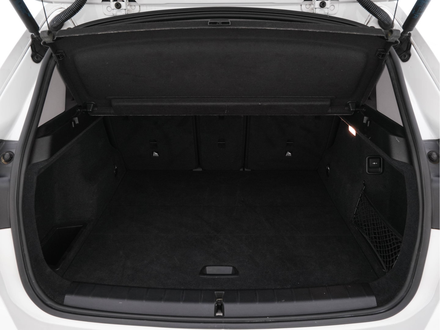 BMW X1 sDrive16d Centennial High Executive *LEATHER | NAVI-FULLMAP | HIFI-SOUND | FULL-LED | HEAD-UP | DAB | PRIVACY-GLASS | ECC | PDC | CRUISE | HEATED-COMFORTSEATS | TOWBAR | KEYLESS | 17"ALU*