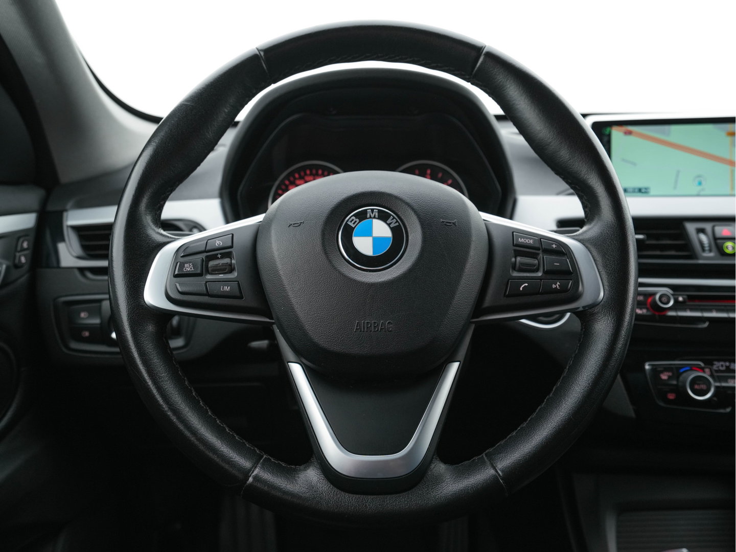 BMW X1 sDrive16d Centennial High Executive *LEATHER | NAVI-FULLMAP | HIFI-SOUND | FULL-LED | HEAD-UP | DAB | PRIVACY-GLASS | ECC | PDC | CRUISE | HEATED-COMFORTSEATS | TOWBAR | KEYLESS | 17"ALU*