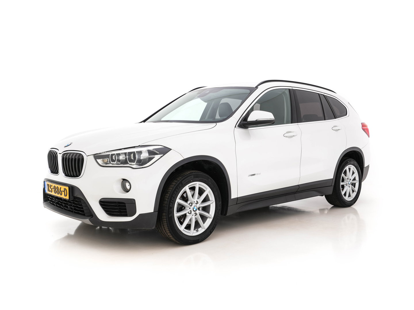 BMW X1 sDrive16d Centennial High Executive *LEATHER | NAVI-FULLMAP | HIFI-SOUND | FULL-LED | HEAD-UP | DAB | PRIVACY-GLASS | ECC | PDC | CRUISE | HEATED-COMFORTSEATS | TOWBAR | KEYLESS | 17"ALU*