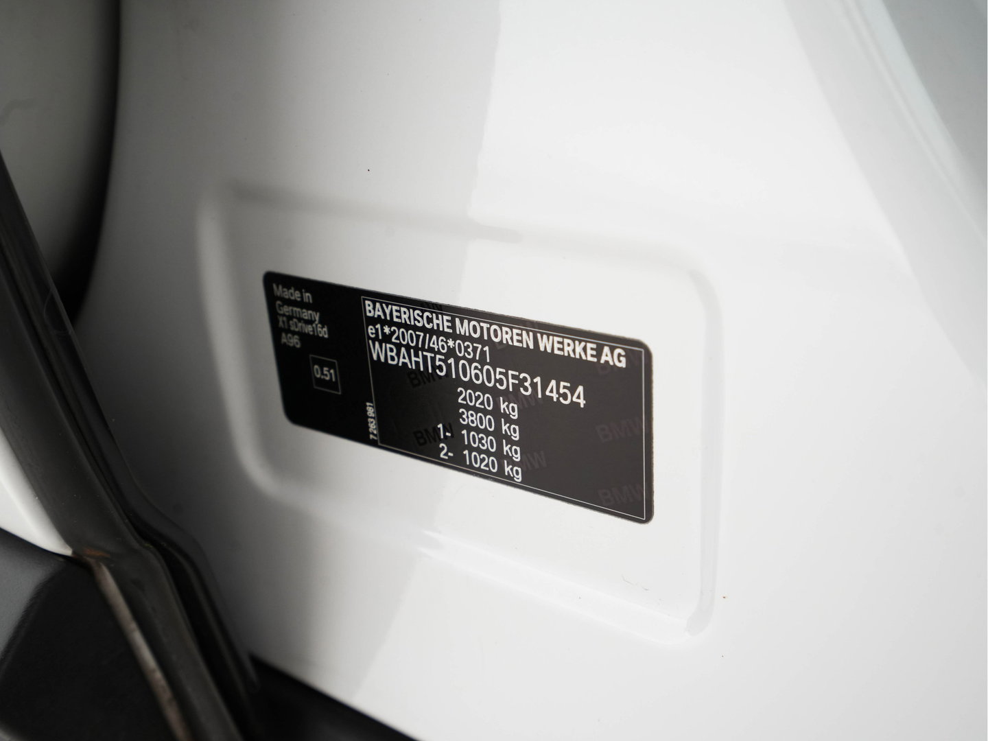 BMW X1 sDrive16d Centennial High Executive *LEATHER | NAVI-FULLMAP | HIFI-SOUND | FULL-LED | HEAD-UP | DAB | PRIVACY-GLASS | ECC | PDC | CRUISE | HEATED-COMFORTSEATS | TOWBAR | KEYLESS | 17"ALU*