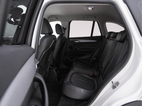 BMW X1 sDrive16d Centennial High Executive *LEATHER | NAVI-FULLMAP | HIFI-SOUND | FULL-LED | HEAD-UP | DAB | PRIVACY-GLASS | ECC | PDC | CRUISE | HEATED-COMFORTSEATS | TOWBAR | KEYLESS | 17"ALU*