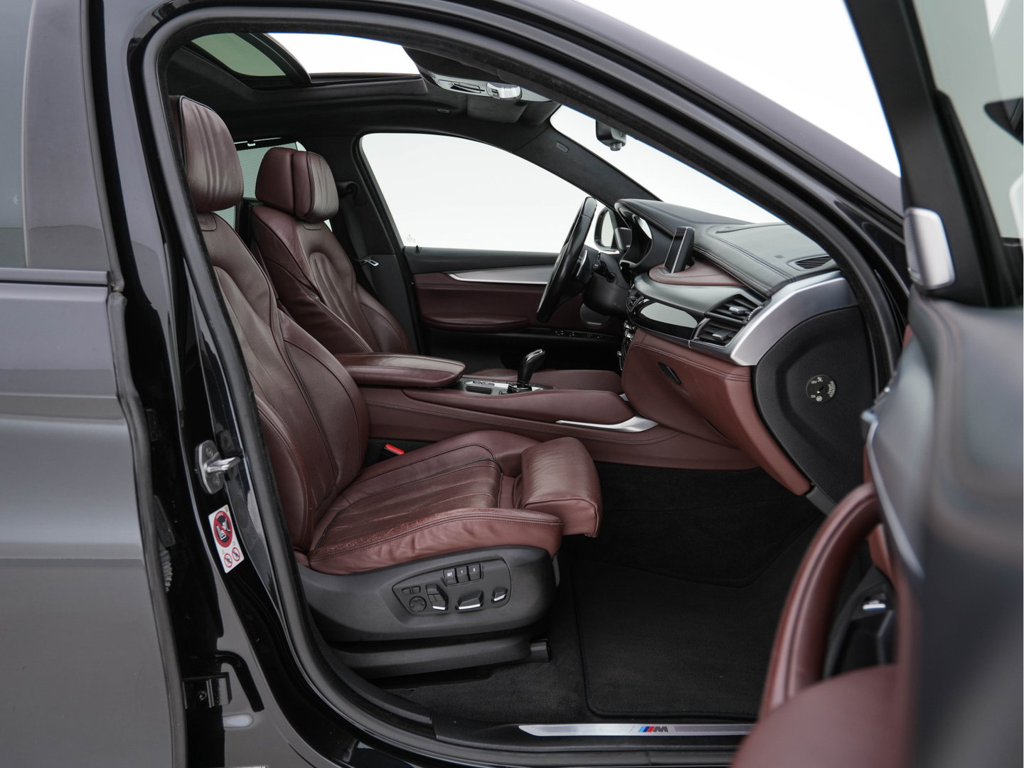BMW X6 xDrive 40d M-Aerodynamica High Executive Aut. *PANO | LEATHER | BANG/OLUFSEN-SURROUND | HEAD-UP | SOFT-CLOSE | FULL-LED | MEMORY-PACK | DIGI-COCKPIT | KEYLESS | CAMERA | NAVI-FULLMAP | HEATED-SPORTSEATS | 21"ALU*