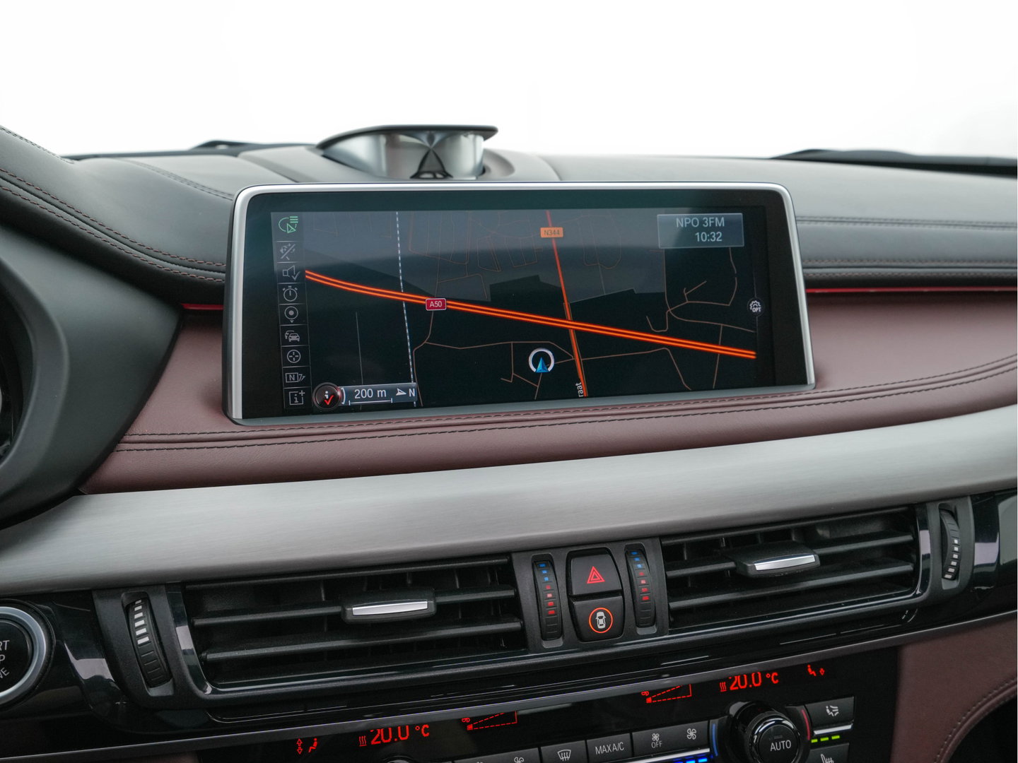 BMW X6 xDrive 40d M-Aerodynamica High Executive Aut. *PANO | LEATHER | BANG/OLUFSEN-SURROUND | HEAD-UP | SOFT-CLOSE | FULL-LED | MEMORY-PACK | DIGI-COCKPIT | KEYLESS | CAMERA | NAVI-FULLMAP | HEATED-SPORTSEATS | 21"ALU*