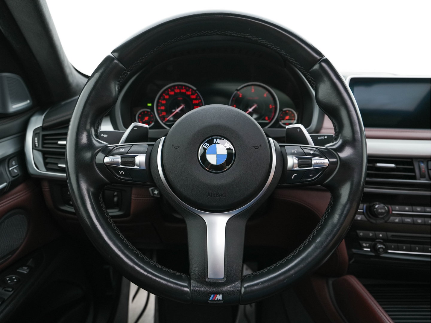 BMW X6 xDrive 40d M-Aerodynamica High Executive Aut. *PANO | LEATHER | BANG/OLUFSEN-SURROUND | HEAD-UP | SOFT-CLOSE | FULL-LED | MEMORY-PACK | DIGI-COCKPIT | KEYLESS | CAMERA | NAVI-FULLMAP | HEATED-SPORTSEATS | 21"ALU*