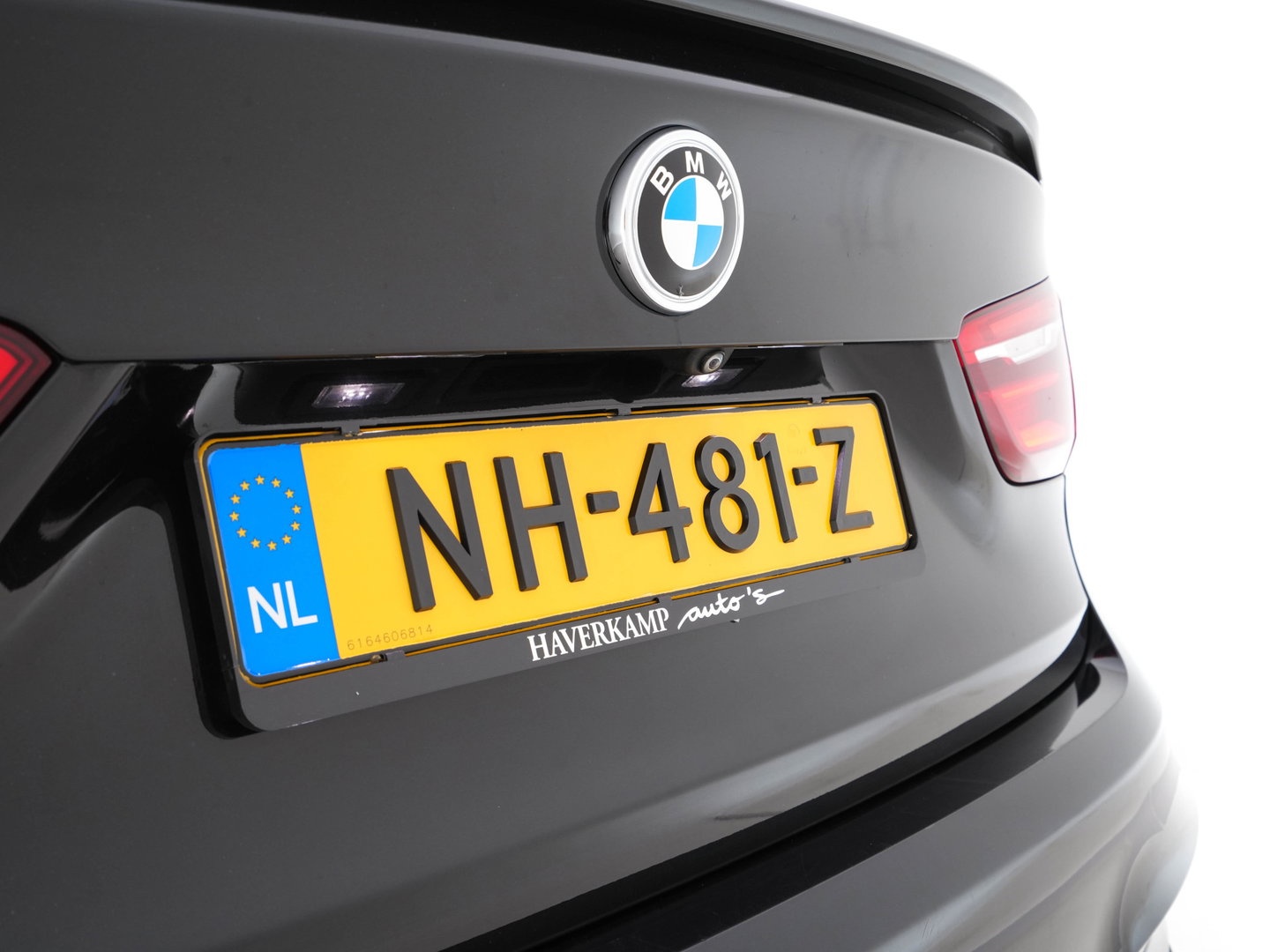 BMW X6 xDrive 40d M-Aerodynamica High Executive Aut. *PANO | LEATHER | BANG/OLUFSEN-SURROUND | HEAD-UP | SOFT-CLOSE | FULL-LED | MEMORY-PACK | DIGI-COCKPIT | KEYLESS | CAMERA | NAVI-FULLMAP | HEATED-SPORTSEATS | 21"ALU*