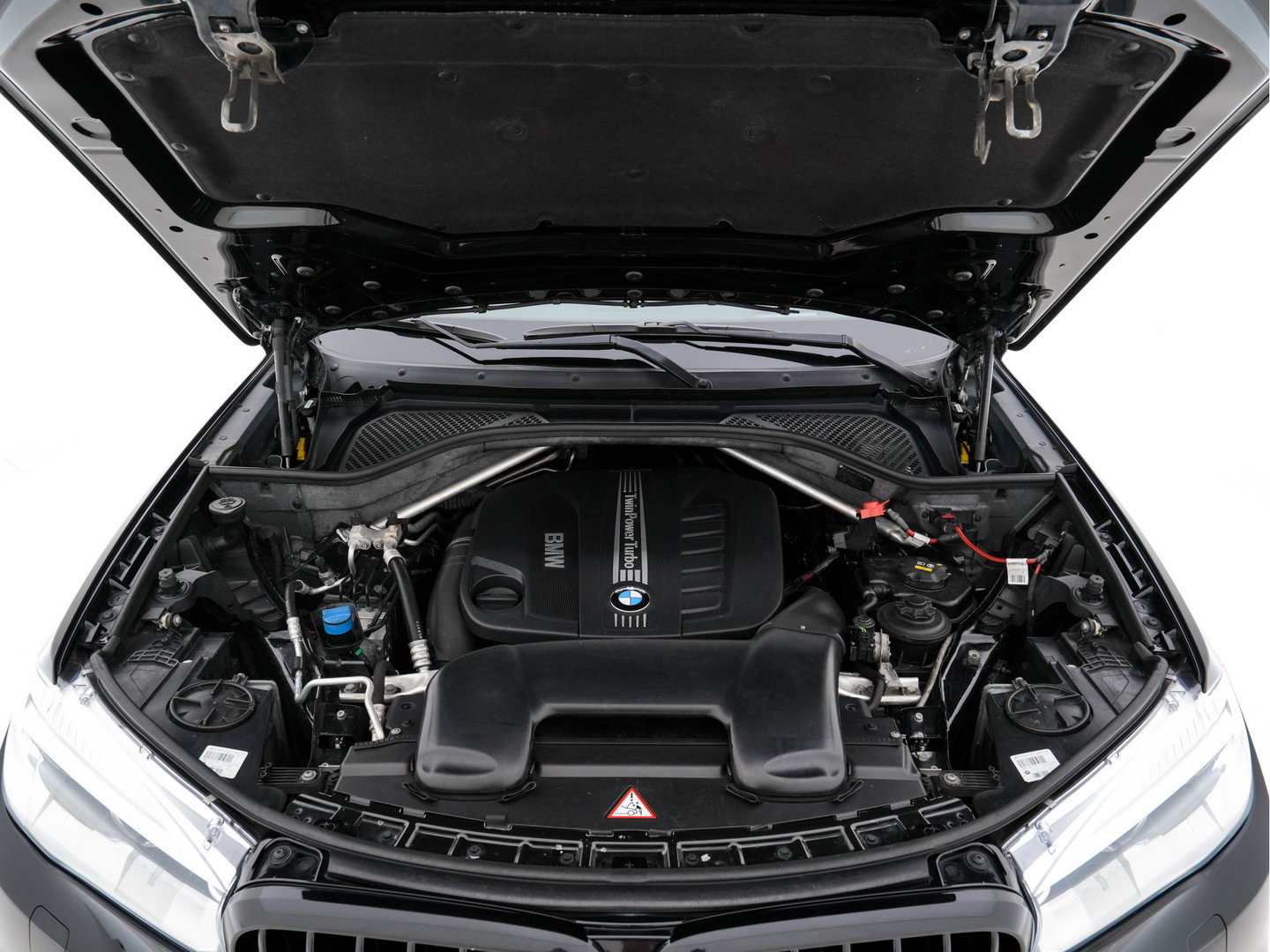 BMW X6 xDrive 40d M-Aerodynamica High Executive Aut. *PANO | LEATHER | BANG/OLUFSEN-SURROUND | HEAD-UP | SOFT-CLOSE | FULL-LED | MEMORY-PACK | DIGI-COCKPIT | KEYLESS | CAMERA | NAVI-FULLMAP | HEATED-SPORTSEATS | 21"ALU*