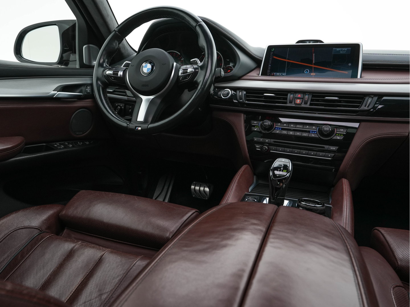 BMW X6 xDrive 40d M-Aerodynamica High Executive Aut. *PANO | LEATHER | BANG/OLUFSEN-SURROUND | HEAD-UP | SOFT-CLOSE | FULL-LED | MEMORY-PACK | DIGI-COCKPIT | KEYLESS | CAMERA | NAVI-FULLMAP | HEATED-SPORTSEATS | 21"ALU*