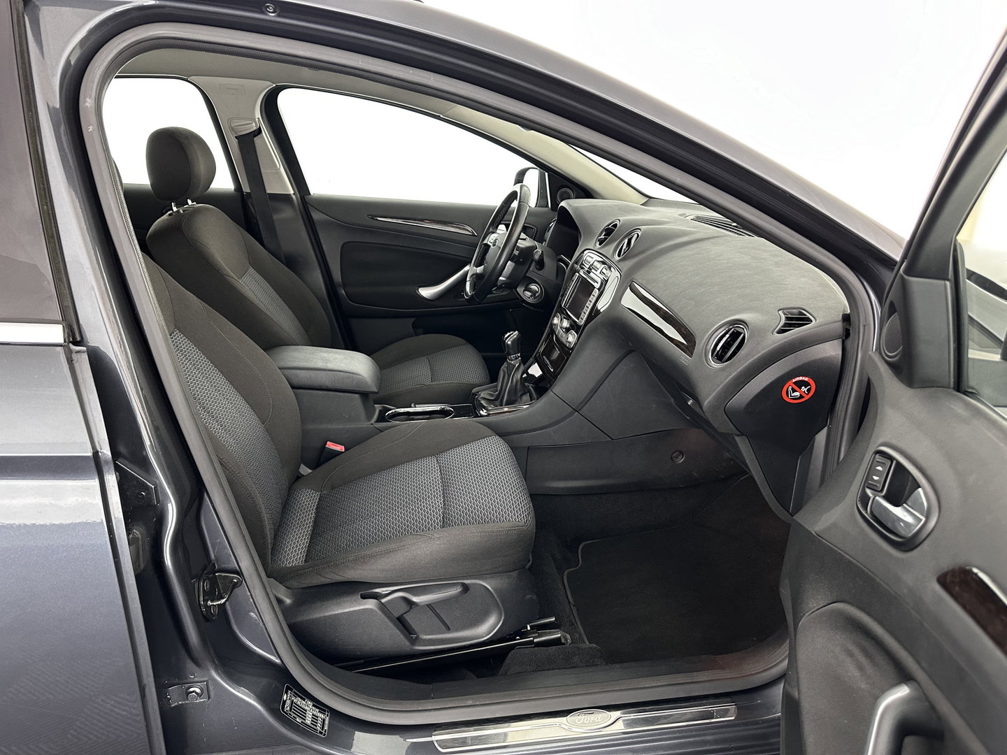 Ford Mondeo 2.0-16V Ghia *NAVI-FULLMAP | ECC | PDC | CRUISE | COMFORT-SEATS | 16"ALU*