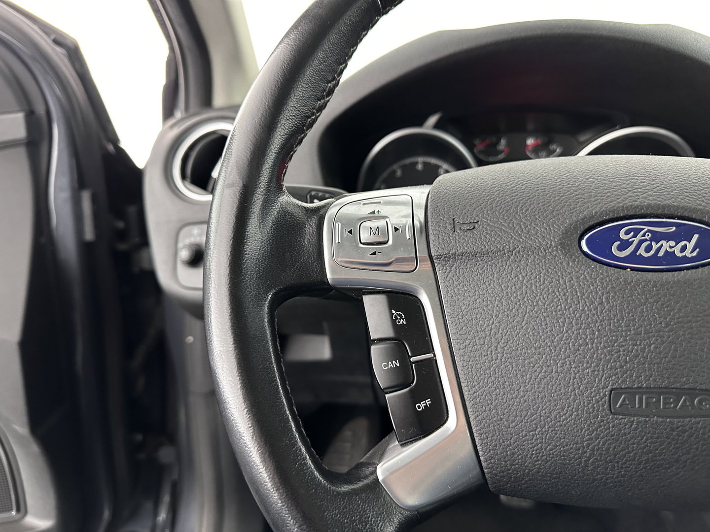 Ford Mondeo 2.0-16V Ghia *NAVI-FULLMAP | ECC | PDC | CRUISE | COMFORT-SEATS | 16"ALU*