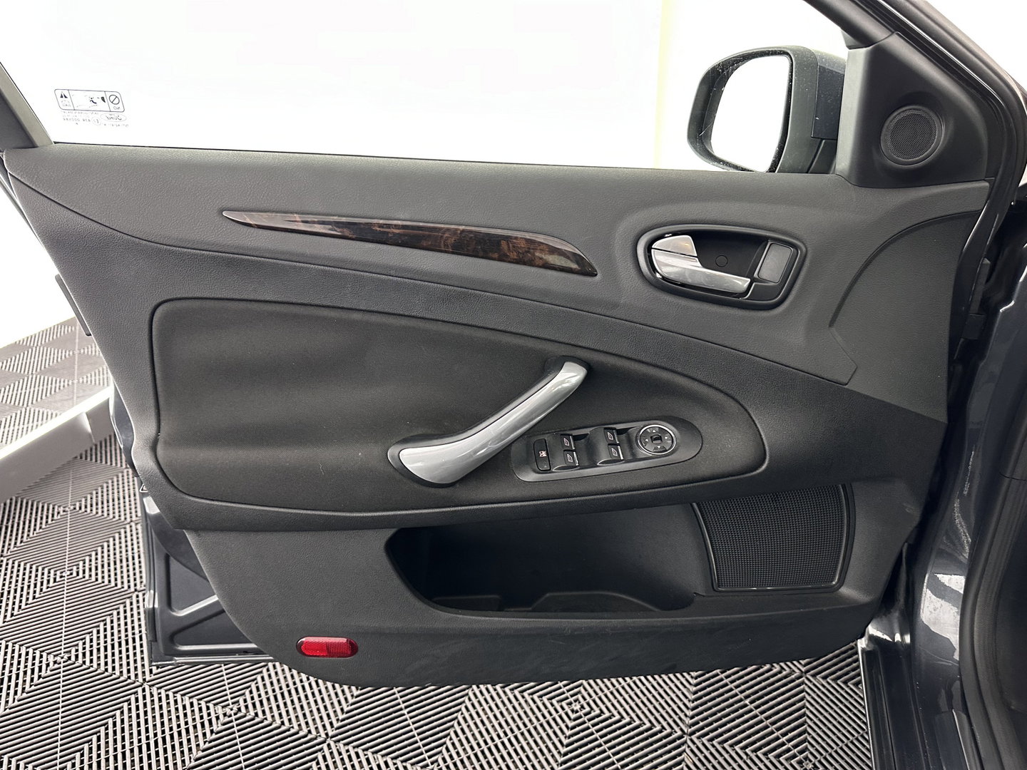 Ford Mondeo 2.0-16V Ghia *NAVI-FULLMAP | ECC | PDC | CRUISE | COMFORT-SEATS | 16"ALU*