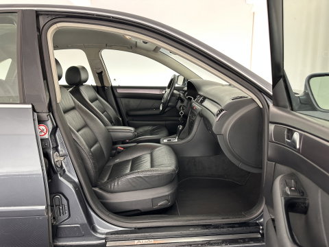 Audi A6 Limousine 2.4 MT (⚠️) Aut. *LEATHER | ECC | PDC | CRUISE | RADIO-CD | COMFORT-SEATS | 17"ALU*