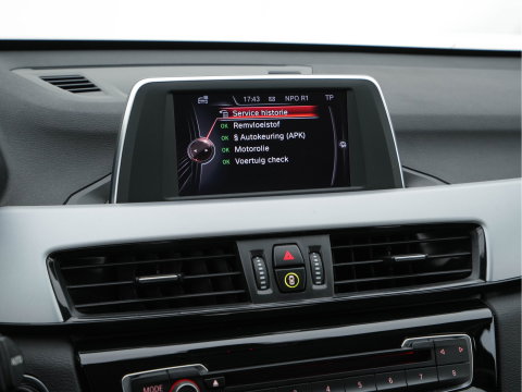 BMW X1 sDrive16d Centennial Executive *NAVI-FULLMAP | FULL-LED | ECC | PDC | CRUISE | COMFORT-SEATS | TOWBAR | 17''ALU *
