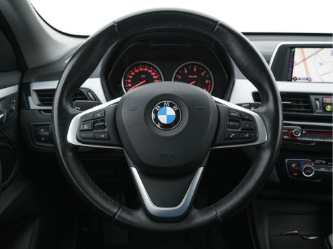 BMW X1 sDrive16d Centennial Executive *NAVI-FULLMAP | FULL-LED | ECC | PDC | CRUISE | COMFORT-SEATS | TOWBAR | 17''ALU *