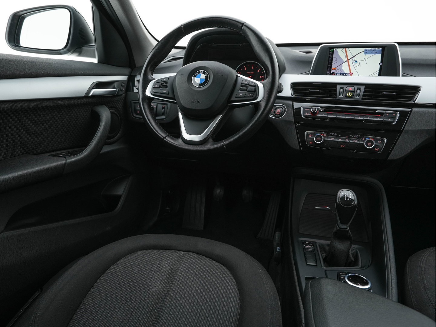 BMW X1 sDrive16d Centennial Executive *NAVI-FULLMAP | FULL-LED | ECC | PDC | CRUISE | COMFORT-SEATS | TOWBAR | 17''ALU *