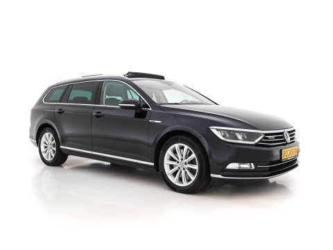 Volkswagen Passat Variant 2.0 BiTDI 4Motion Highline (INCL-BTW) Aut. *PANO | ADAPTIVE-CRUISE | DIGI-COCKPIT | NAVI-FULLMAP | LEATHER-ALCANTARA | FULL-LED | ERGONOMIC-COMFORTSEATS | KEYLESS | ECC | PARKPILOT | TOWBAR | 17''ALU*