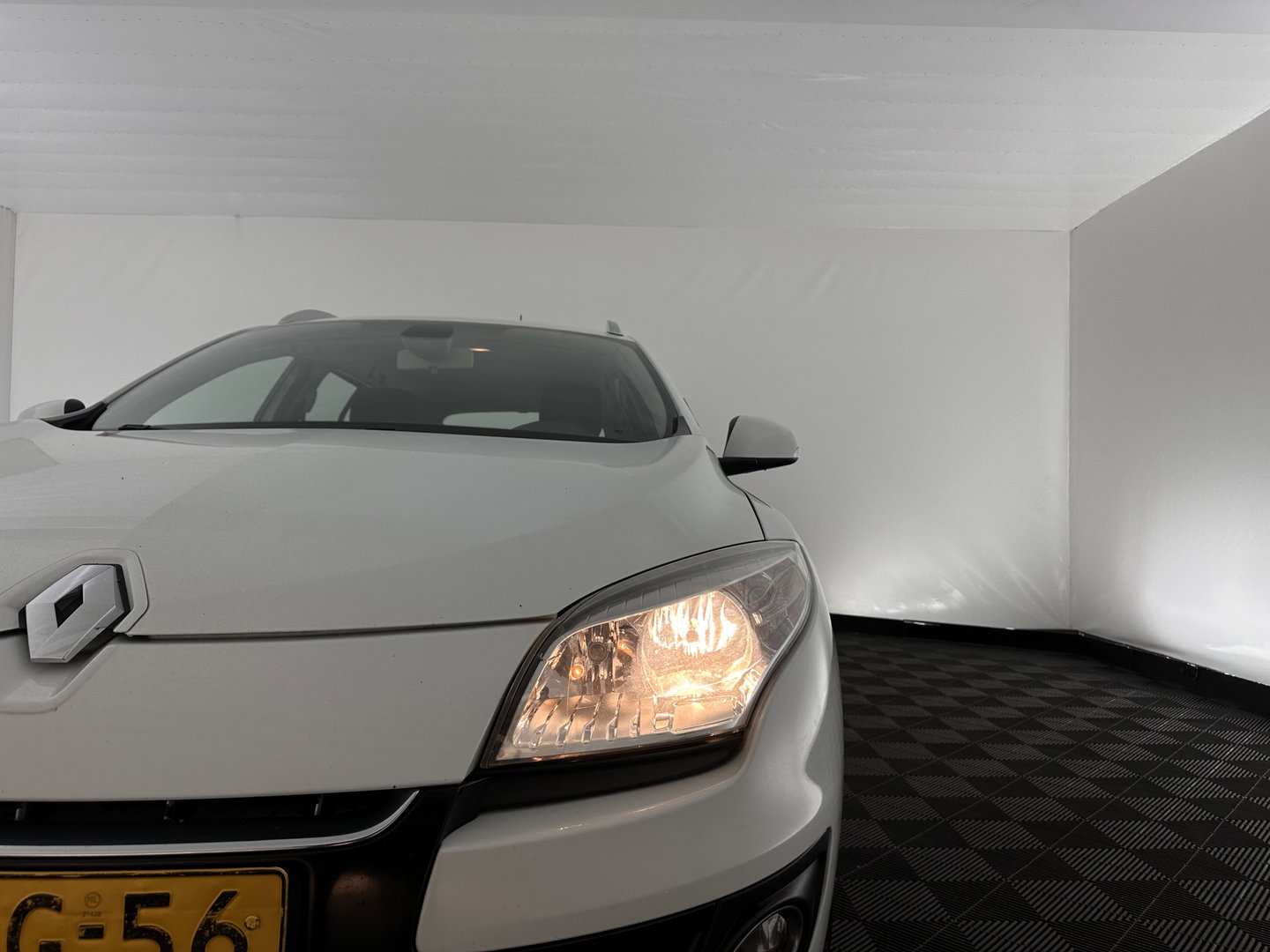 Renault Mégane Estate 1.5 dCi Expression *NAVI-FULLMAP | AIRCO | CRUISE | PDC | TOWBAR*