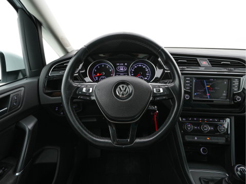 Volkswagen Touran 1.2 TSI Connected Series *NAVI-FULLMAP | HEATED-COMFORTSEATS | MASSAGE | PRIVACYGLASS | DAB | ECC | PDC | CRUISE | TOWBAR | 16''ALU*