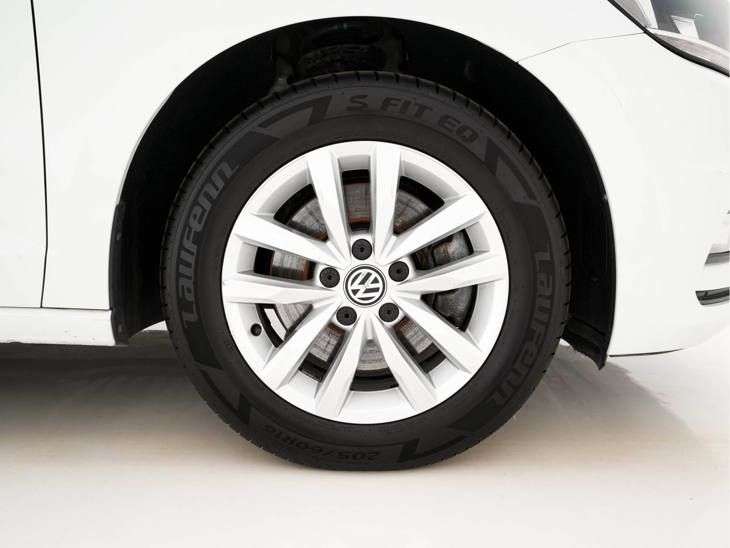 Volkswagen Touran 1.2 TSI Connected Series *NAVI-FULLMAP | HEATED-COMFORTSEATS | MASSAGE | PRIVACYGLASS | DAB | ECC | PDC | CRUISE | TOWBAR | 16''ALU*