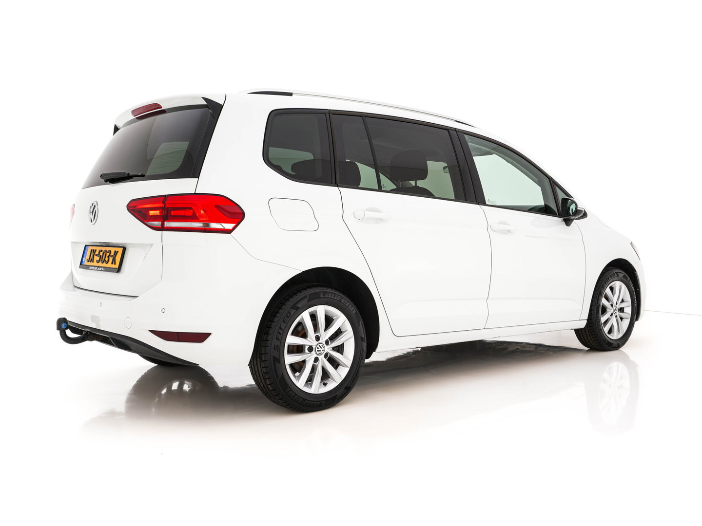 Volkswagen Touran 1.2 TSI Connected Series *NAVI-FULLMAP | HEATED-COMFORTSEATS | MASSAGE | PRIVACYGLASS | DAB | ECC | PDC | CRUISE | TOWBAR | 16''ALU*