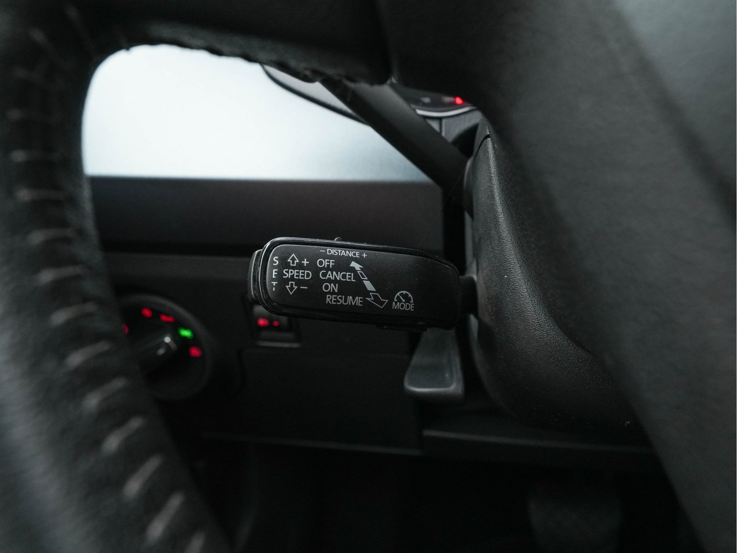SEAT Arona 1.0 TSI Style Business Intense (INCL-BTW) Aut. *ADAPTIVE-CRUISE | NAVI-FULLMAP | KEYLESS | CAMERA | DAB | CARPLAY | PRIVACY-GLASS | ECC | PDC | 16''ALU*