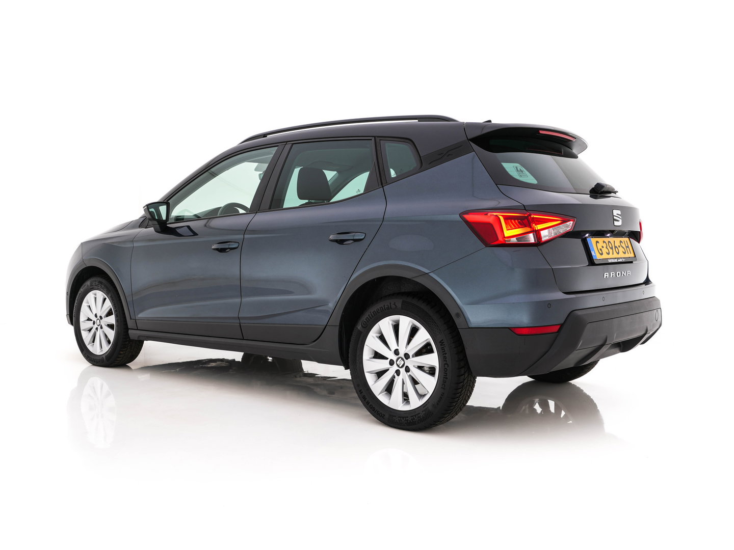 SEAT Arona 1.0 TSI Style Business Intense (INCL-BTW) Aut. *ADAPTIVE-CRUISE | NAVI-FULLMAP | KEYLESS | CAMERA | DAB | CARPLAY | PRIVACY-GLASS | ECC | PDC | 16''ALU*