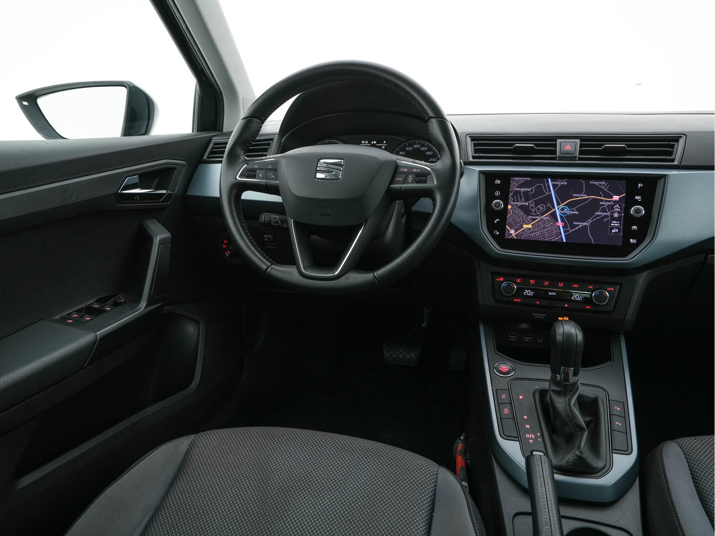 SEAT Arona 1.0 TSI Style Business Intense (INCL-BTW) Aut. *ADAPTIVE-CRUISE | NAVI-FULLMAP | KEYLESS | CAMERA | DAB | CARPLAY | PRIVACY-GLASS | ECC | PDC | 16''ALU*