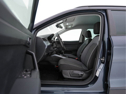 SEAT Arona 1.0 TSI Style Business Intense (INCL-BTW) Aut. *ADAPTIVE-CRUISE | NAVI-FULLMAP | KEYLESS | CAMERA | DAB | CARPLAY | PRIVACY-GLASS | ECC | PDC | 16''ALU*