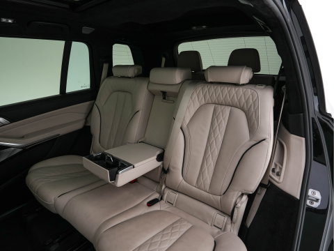 BMW X7 xDrive40i High Executive [ 7-Pers. ] *PANO | LEATHER | LASER-LIGHT | HEAD-UP | ADAPTIVE-CRUISE | BLINDSPOT | SOFT-CLOSE | BOWERS&WILKINS | MEMORY-PACK | DIGI-COCKPIT | KEYLESS | DAB+ | TOPVIEW | HEATED-COMFORTSEATS | 20''ALU*