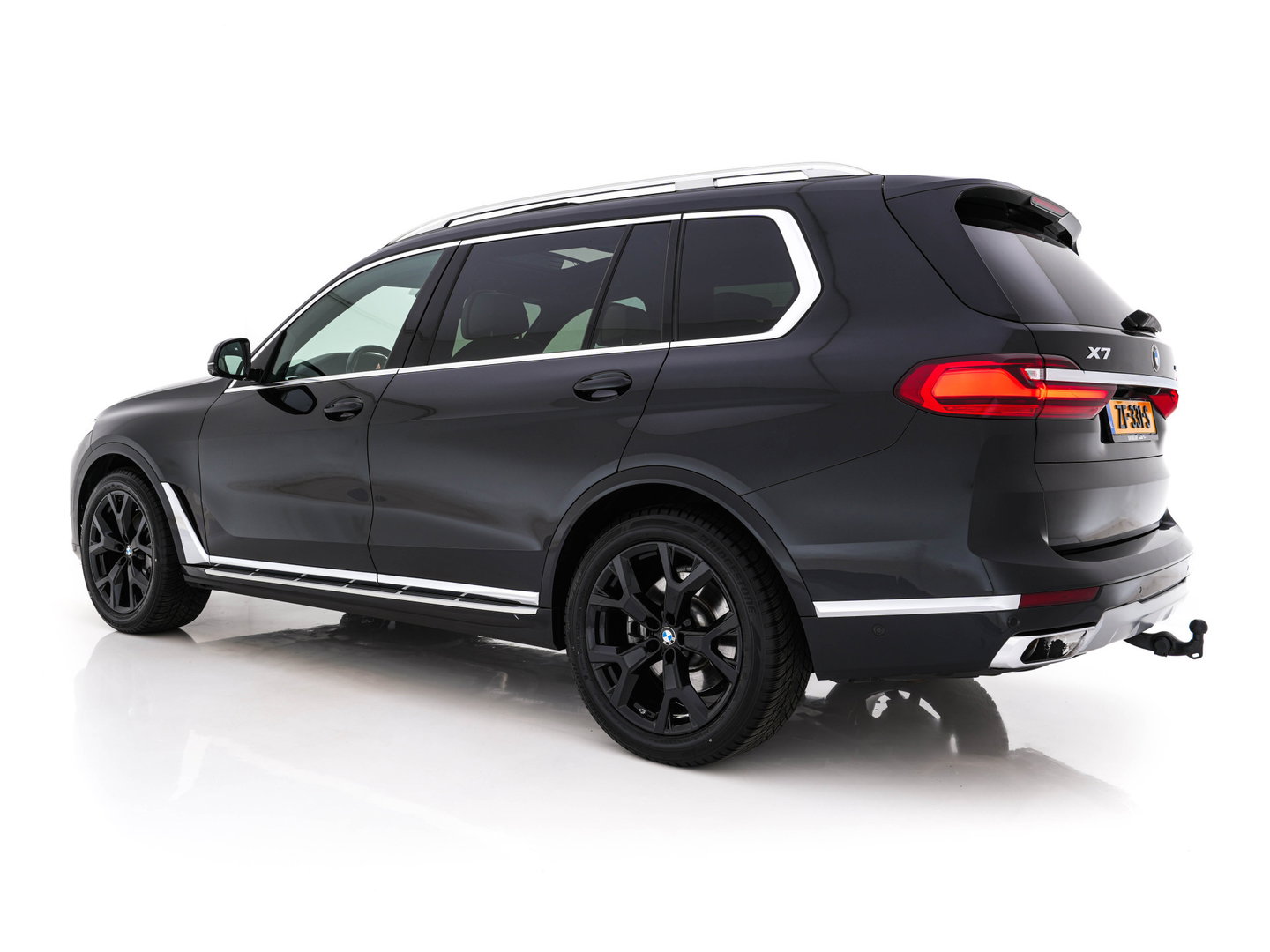 BMW X7 xDrive40i High Executive [ 7-Pers. ] *PANO | LEATHER | LASER-LIGHT | HEAD-UP | ADAPTIVE-CRUISE | BLINDSPOT | SOFT-CLOSE | BOWERS&WILKINS | MEMORY-PACK | DIGI-COCKPIT | KEYLESS | DAB+ | TOPVIEW | HEATED-COMFORTSEATS | 20''ALU*
