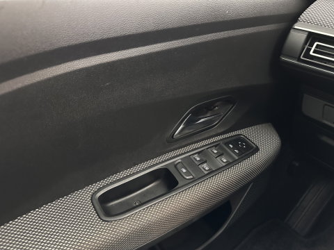 Dacia SANDERO Stepway 1.0 TCe 100 Bi-Fuel Comfort (INCL-BTW) *FULL-LED | NAVI-FULLMAP | BLINDSPOT | HEATED-COMFORTSEATS | CAMERA | KEYLESS | DAB | ECC | PDC | CRUISE | TOWBAR *