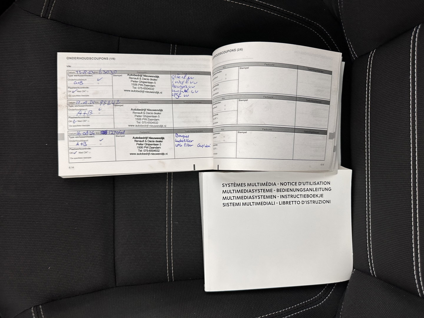 Dacia SANDERO Stepway 1.0 TCe 100 Bi-Fuel Comfort (INCL-BTW) *FULL-LED | NAVI-FULLMAP | BLINDSPOT | HEATED-COMFORTSEATS | CAMERA | KEYLESS | DAB | ECC | PDC | CRUISE | TOWBAR *