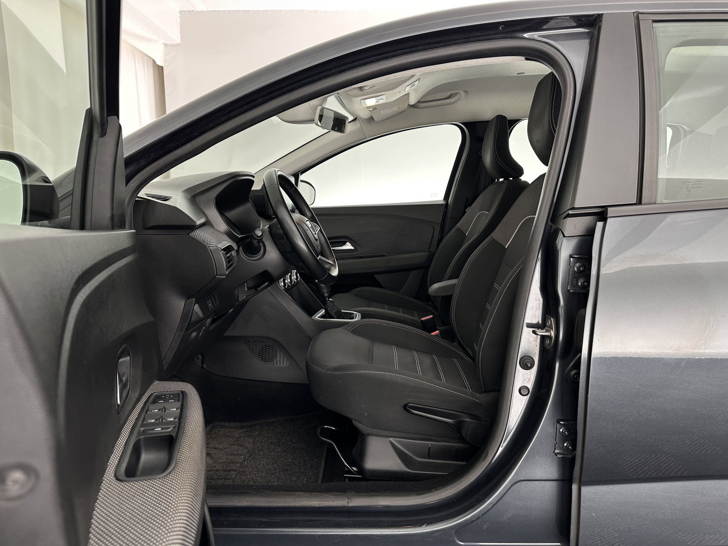 Dacia SANDERO Stepway 1.0 TCe 100 Bi-Fuel Comfort (INCL-BTW) *FULL-LED | NAVI-FULLMAP | BLINDSPOT | HEATED-COMFORTSEATS | CAMERA | KEYLESS | DAB | ECC | PDC | CRUISE | TOWBAR *